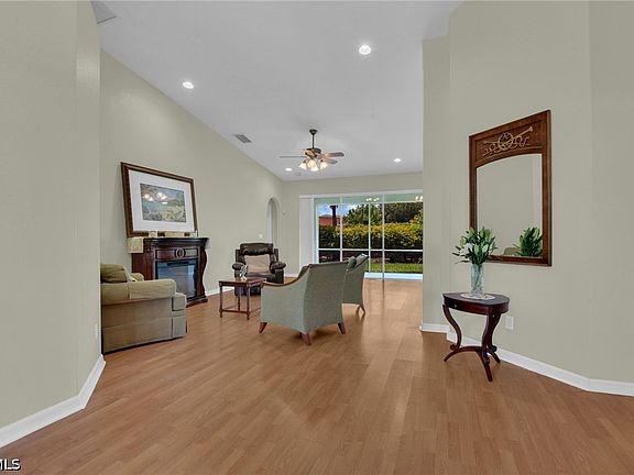 5th image of 3807 Recreation Ln