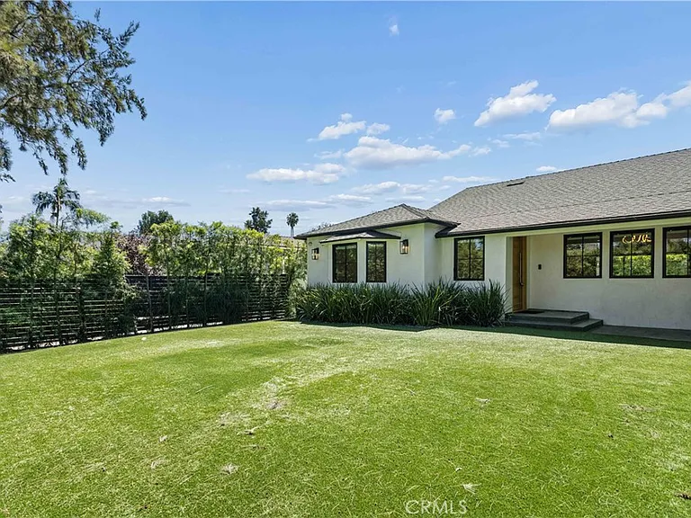 4627 Ethel Ave — Photo 26