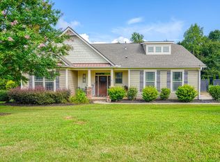 921 Benchmark Dr, Wellford, SC 29385