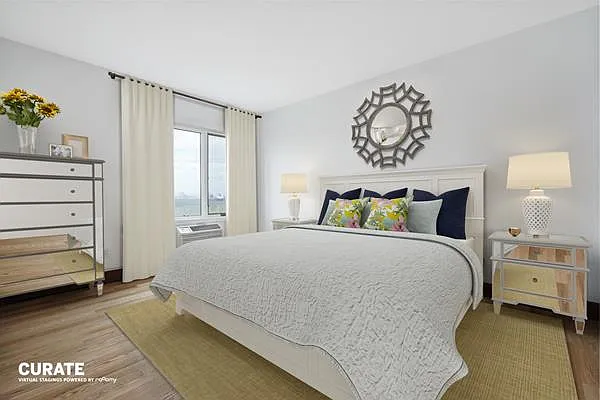 Sold by Avenue Sotheby's International Realty | media 3