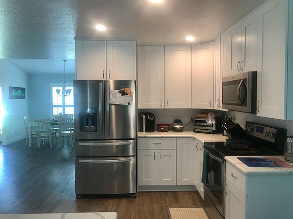 4th image of 3197 Glenridge Ct