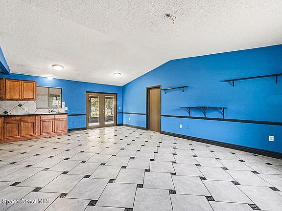 4th image of 152 Americana Blvd NW