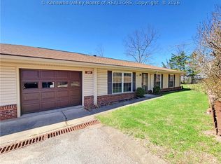 301 Bow Hunter Rd, Charleston, WV 25314