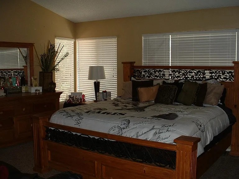 Vicker Way — Photo 7
