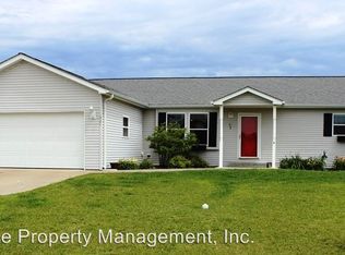 321 Brooklawn Dr, Manhattan, KS 66502