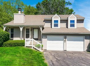 12368 W 107th Ter, Overland Park, KS 66210