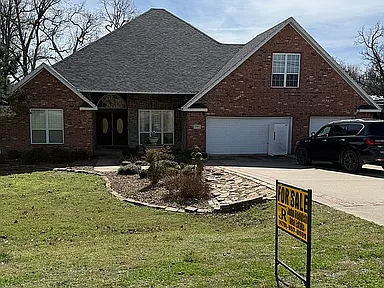 2983 Wagon Wheel Rd — exterior photo