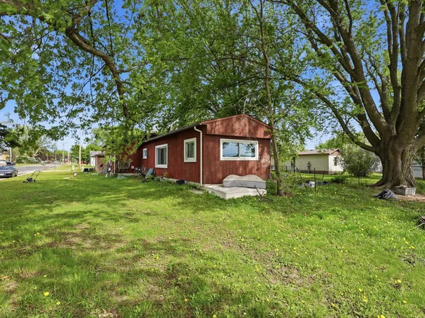 155 5th Ave NW, Elgin, MN 55932