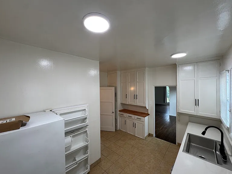 1874 S Redondo Blvd #1874 — Photo 38