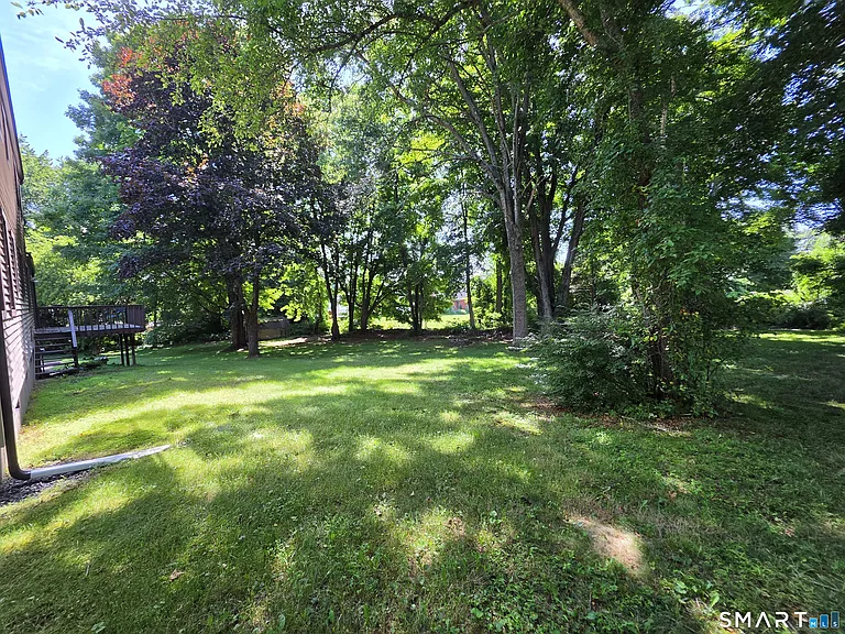 8 Squire Ln — Photo 8
