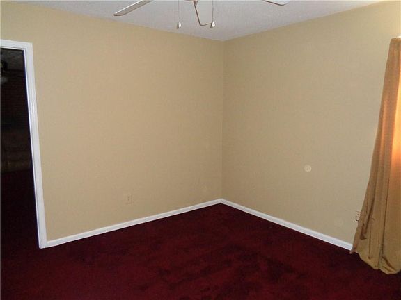 5th image of 1404 Lockhart Cir