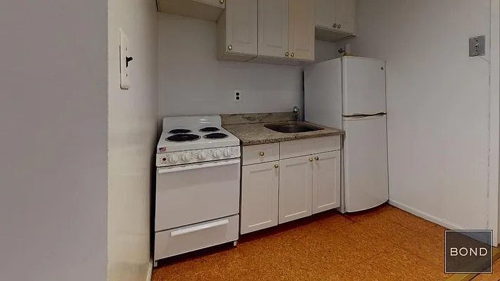 Rented by Bond New York | media 6