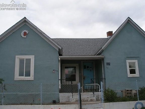 5th image of 831 Currie St