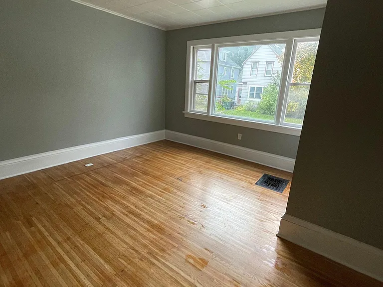 173 Caroline St #LOWER — Photo 8