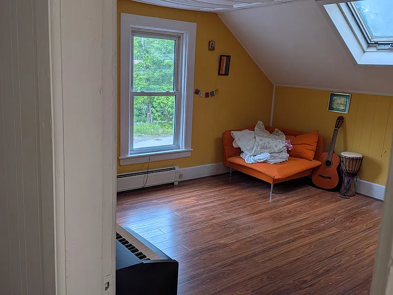 83 Frost Pl #2 — Photo 8