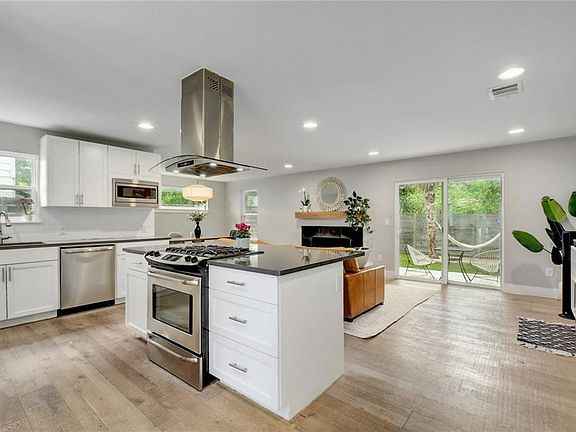 2nd image of 8407 Rockwood Ln