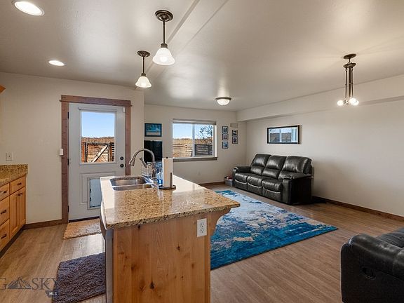 3rd image of 3355 Fen Way Unit B