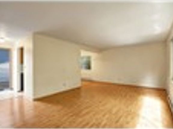 4th image of 9532 8th Ave N #W