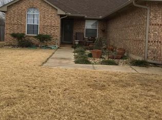 334 NE 9th St, Newcastle, OK 73065