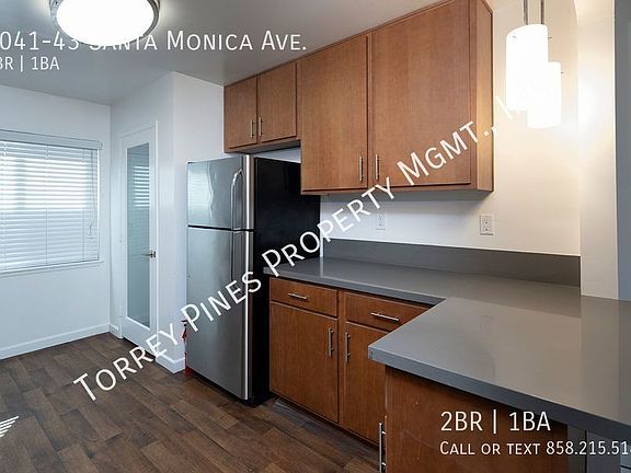 4th image of 5041-43 Santa Monica Ave #15