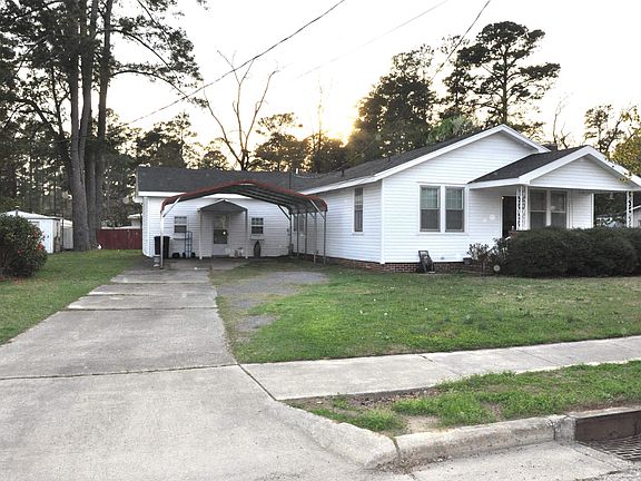 4th image of 910 Sandy Bluff Rd.