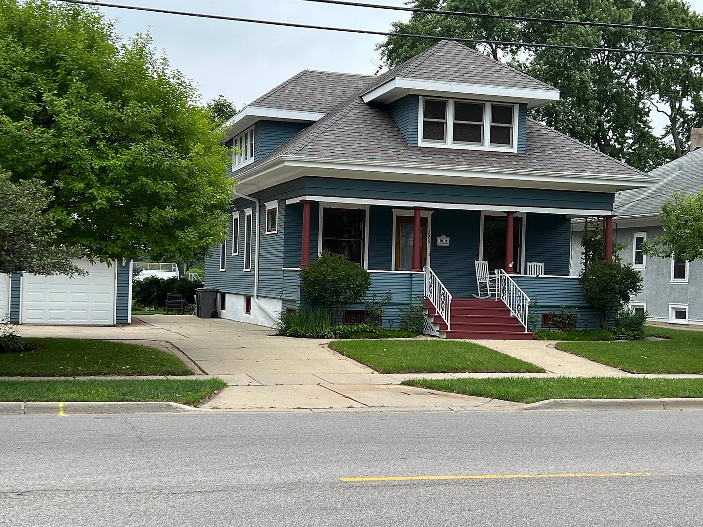 325 N Liberty St photo 1