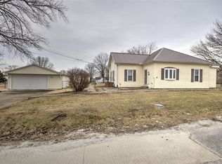 635 Mill St, Mount Zion, IL 62549