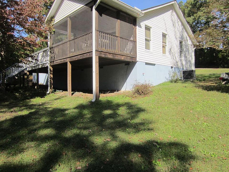 1st image of 150 Warren Ct
