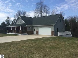 4595 Lighthouse Dr, Lake, MI 48632