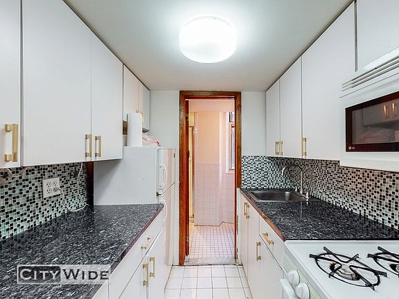 3rd image of 1654 3rd Ave #22A