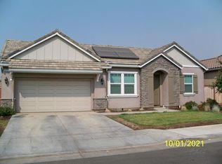 4237 Sierra Madre Ave, Clovis, CA