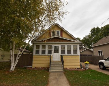 1076 W 10th Ave, Oshkosh, WI, 54902