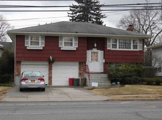 2170 Jerusalem Ave, Merrick, NY 11566