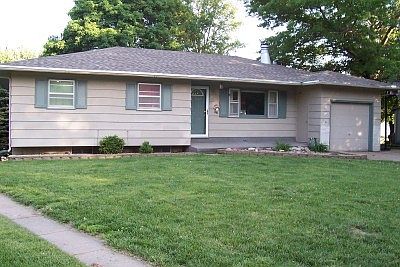 1st image of 815 12th Ave