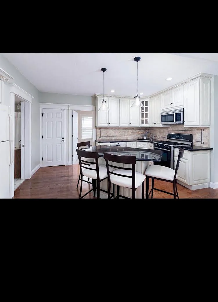 2 bed, 1164 sqft, $2,800 — Photo 3