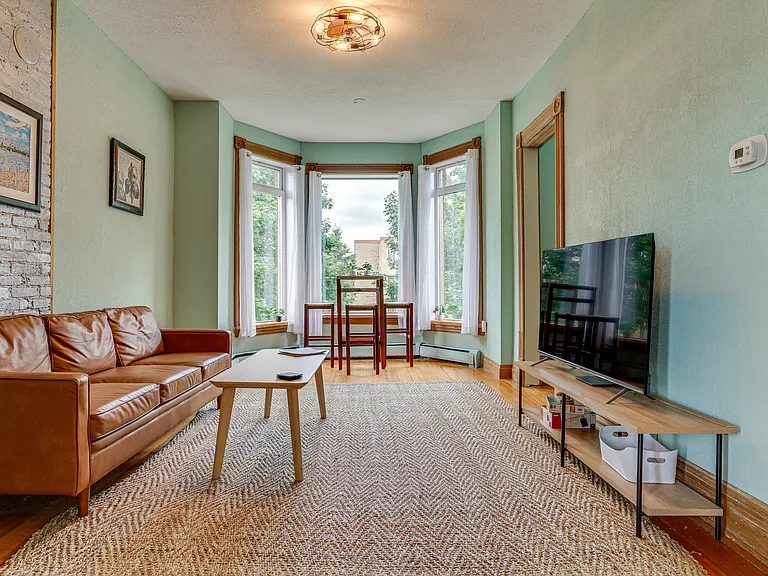 192 Charles Ave — Photo 15