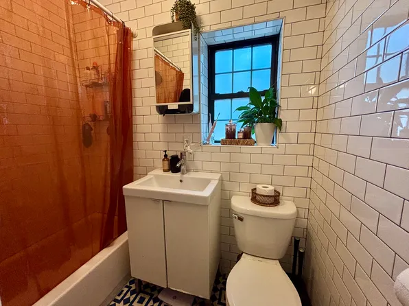 191 Classon Avenue image 5 of 8