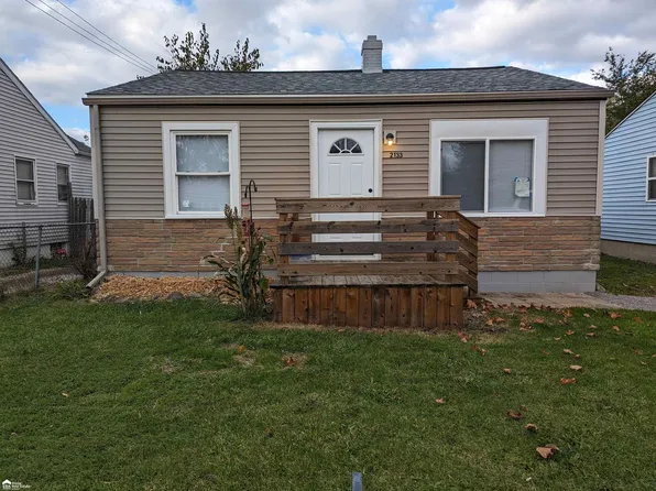 2133 E Boatfield Ave, Burton, MI 48529