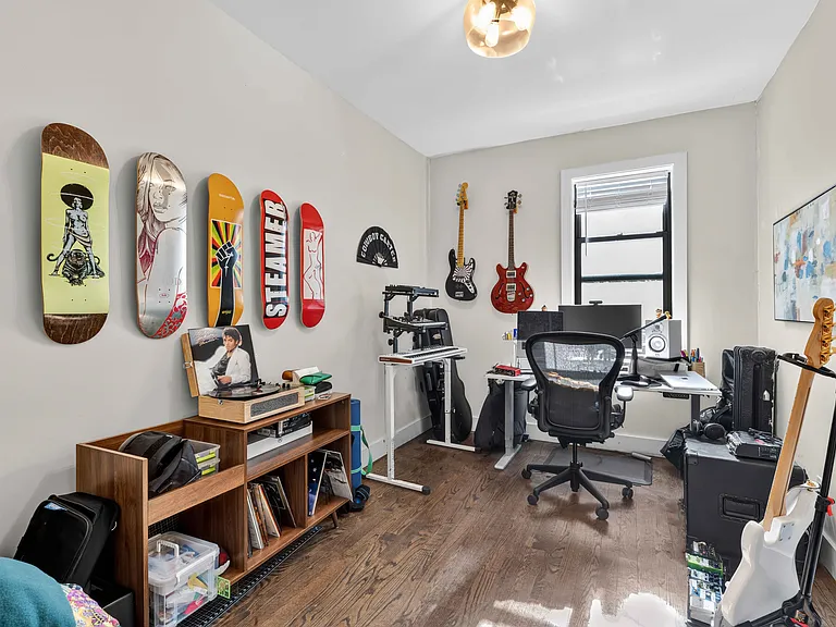 35 Clarkson Ave #4D — Photo 6