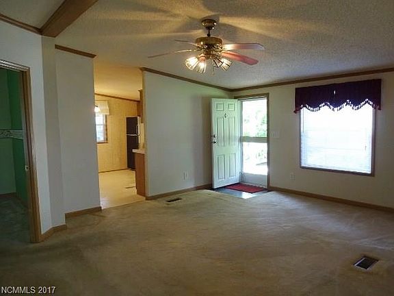 2nd image of 213 Misty Ln