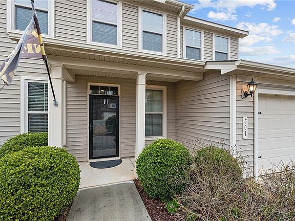 3rd image of 501 Applecross Dr