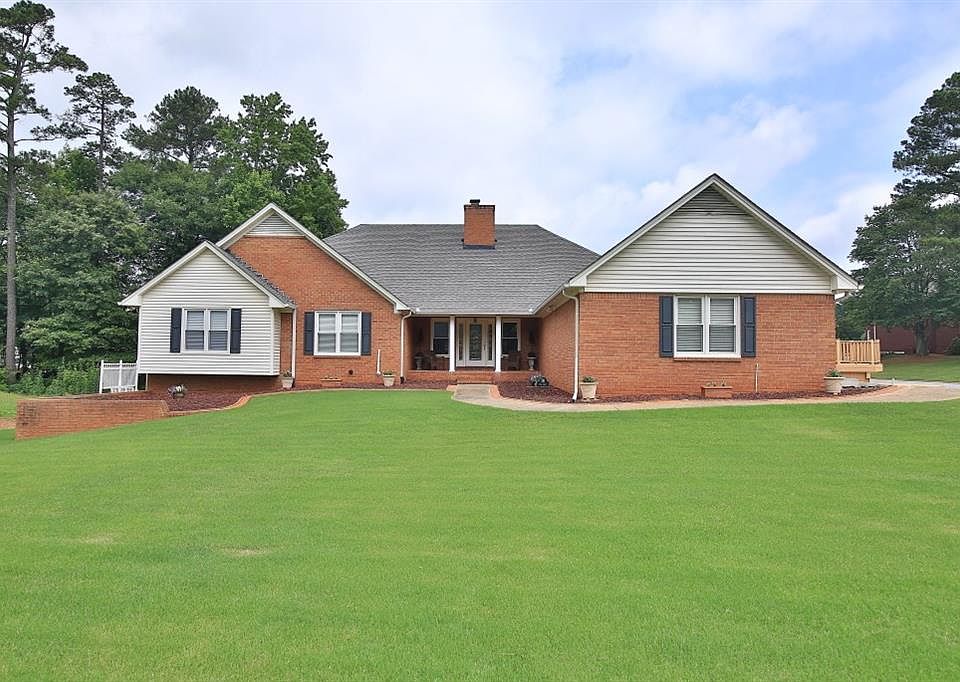 1st image of 781 James Cir