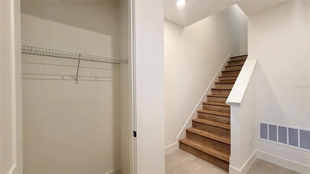 4 bed, 3.5 bath, 1846 sqft, $3,200 — Photo 4