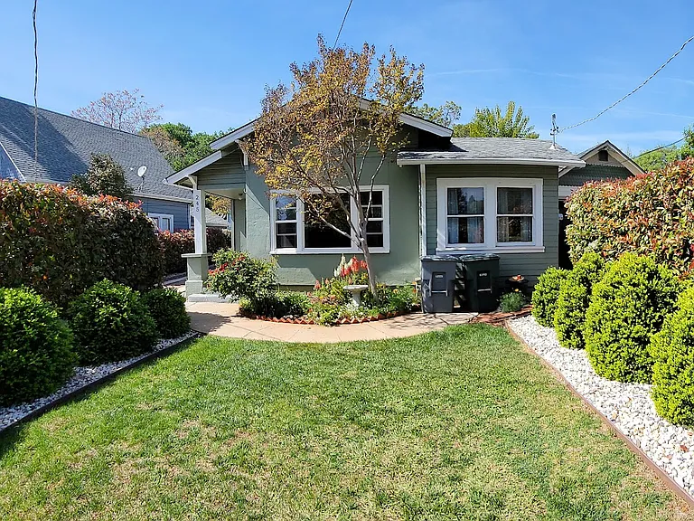 Foresthill Ave — Photo 2