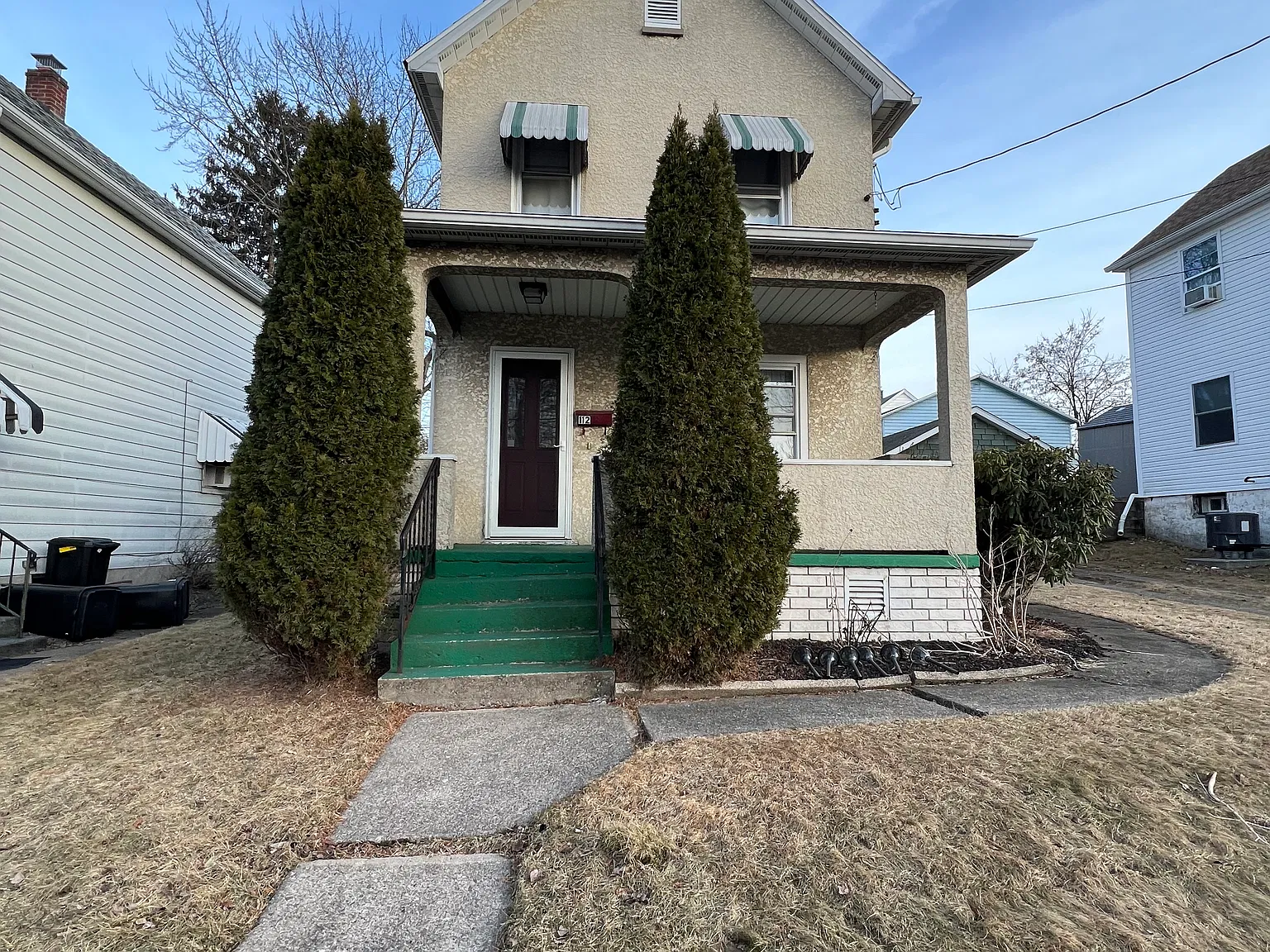 2 bed, 1100 sqft, $1,300 — Photo 1