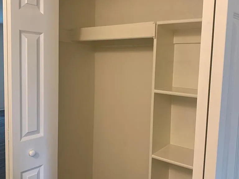 Taylor Heights Apartments — Photo 45