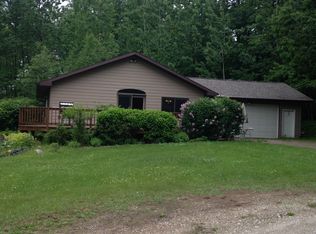 W8426 Wildlife Ln, Crivitz, WI 54114