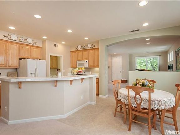 Breakfast Bar & Nook