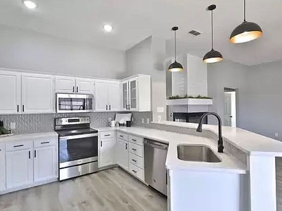 Oven, dishwasher & microwave