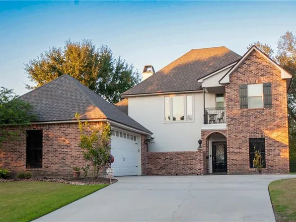 12252 River Highlands Dr, Saint Amant, LA 70774